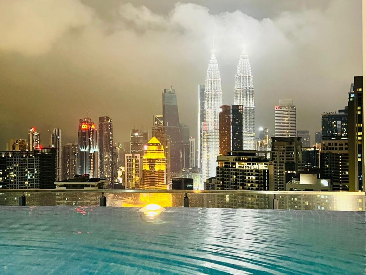 The Luxe Colony Skypool By Tasu Home 쿠알라룸푸르 외부 사진